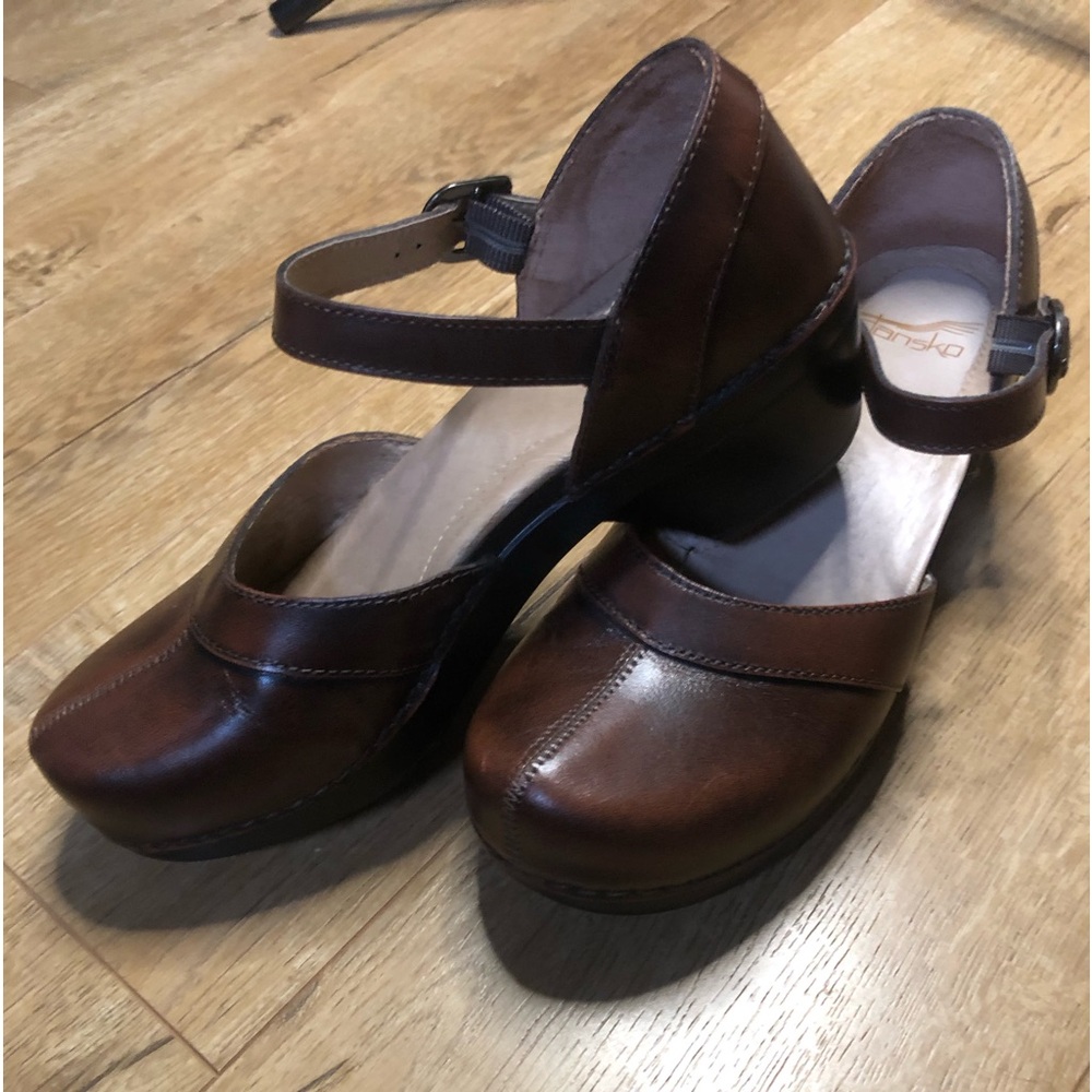 DANSKO Brown Leather Mary Jane Clogs Buckle Gently Used